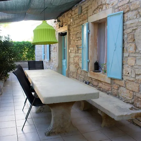 Eti Und Mia - 13 Personen- Piscine By Interhome Pula