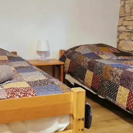 Eti Und Mia - 13 Personen- Piscine By Interhome Pula