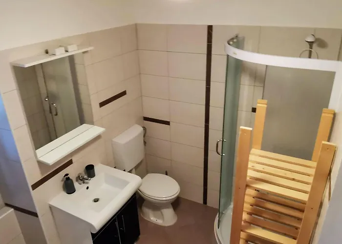 Holiday home Eti Und Mia - 13 Personen- Piscine By Interhome