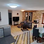 Eti Und Mia - 13 Personen- Piscine By Interhome Casa de Férias