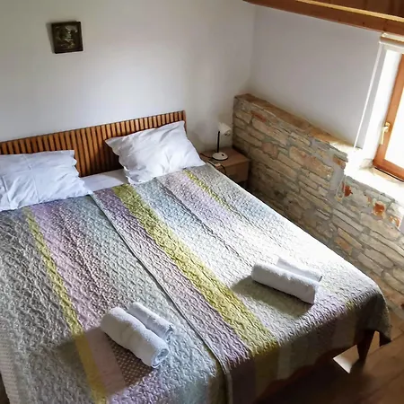 Eti Und Mia - 13 Personen- Piscine By Interhome